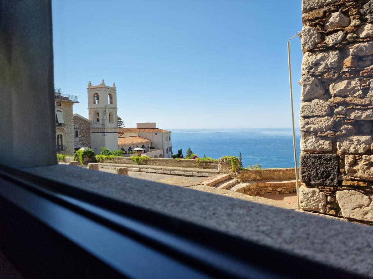 The White Domus Apartment Taormina Exterior photo