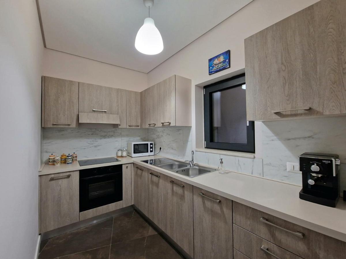 The White Domus Apartment Taormina Exterior photo