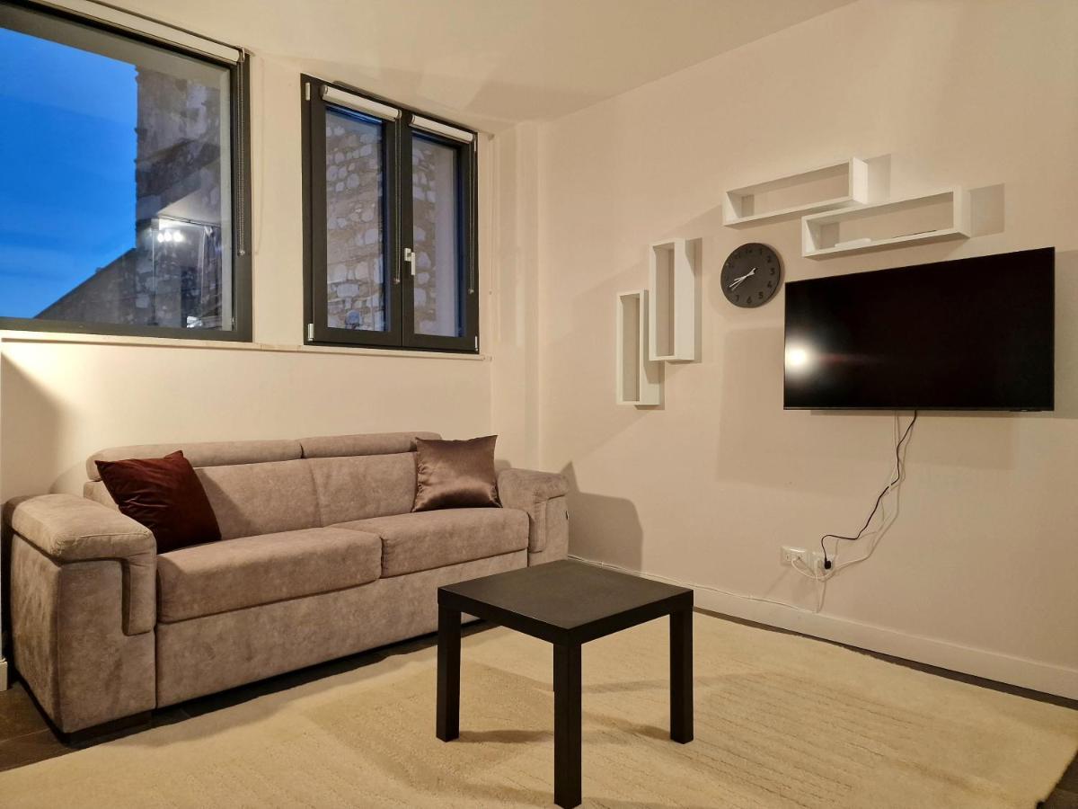 The White Domus Apartment Taormina Exterior photo